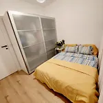 Luxury Modern New With Garden&free Parking,close To Wroclaw Self Check-in 24h *