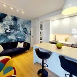 Luxury Modern New With Garden&free Parking,close To Wroclaw Self Check-in 24h Apartment Siechnice