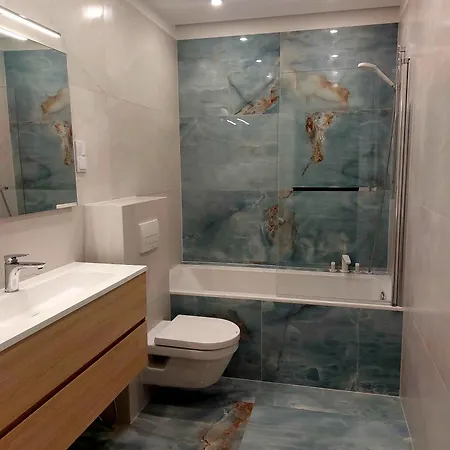 Luxury Modern New With Garden&free Parking,close To Wroclaw Self Check-in 24h * Siechnice