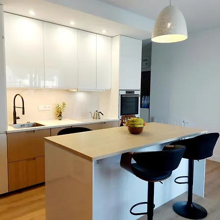 Luxury Modern New With Garden&free Parking,close To Wroclaw Self Check-in 24h * Siechnice