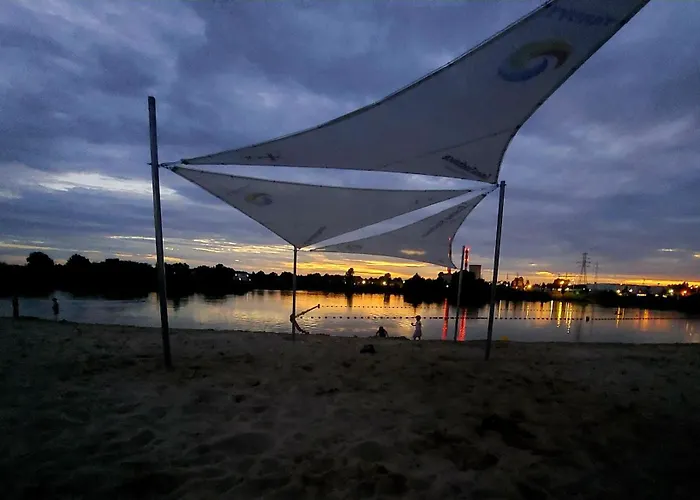 Apartment Luxury Modern New With Garden&free Parking,close To Wroclaw Self Check-in 24h