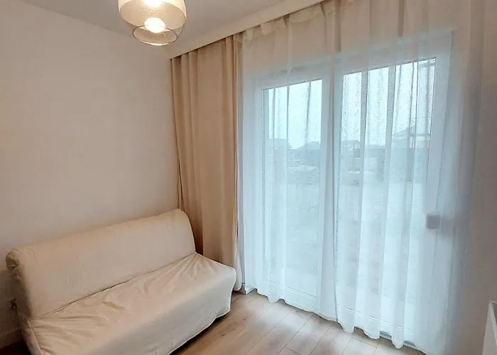 Apartment Luxury Modern New With Garden&free Parking,close To Wroclaw Self Check-in 24h